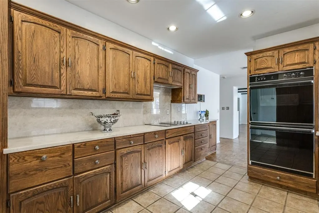 Photo 19 — 3000 Pelham Drive, Oklahoma City, OK 73120