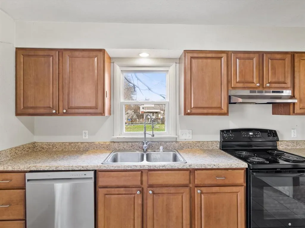 Photo 7 — 3309 SE 20th Street, Del City, OK 73115