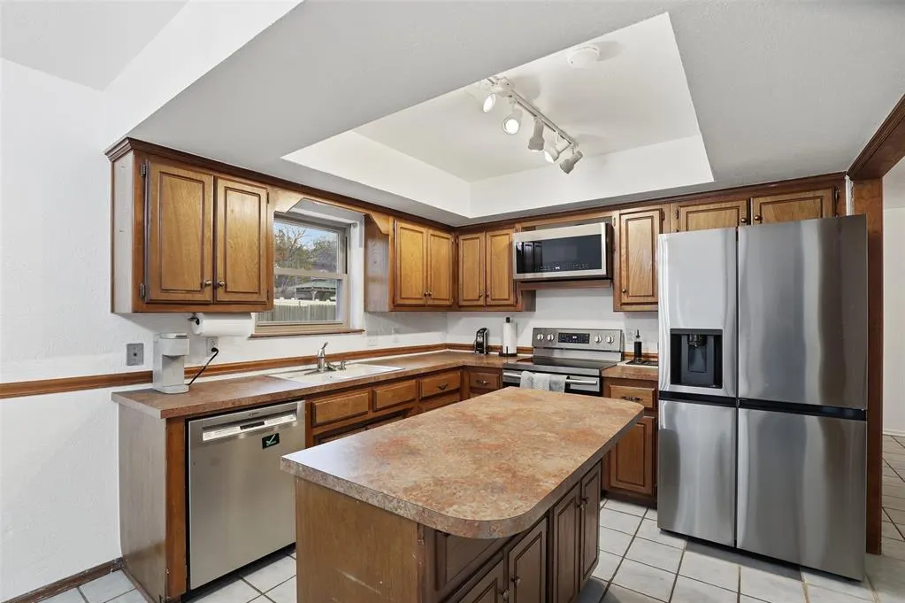 Photo 10 — 6109 Westpark Drive, Oklahoma City, OK 73142