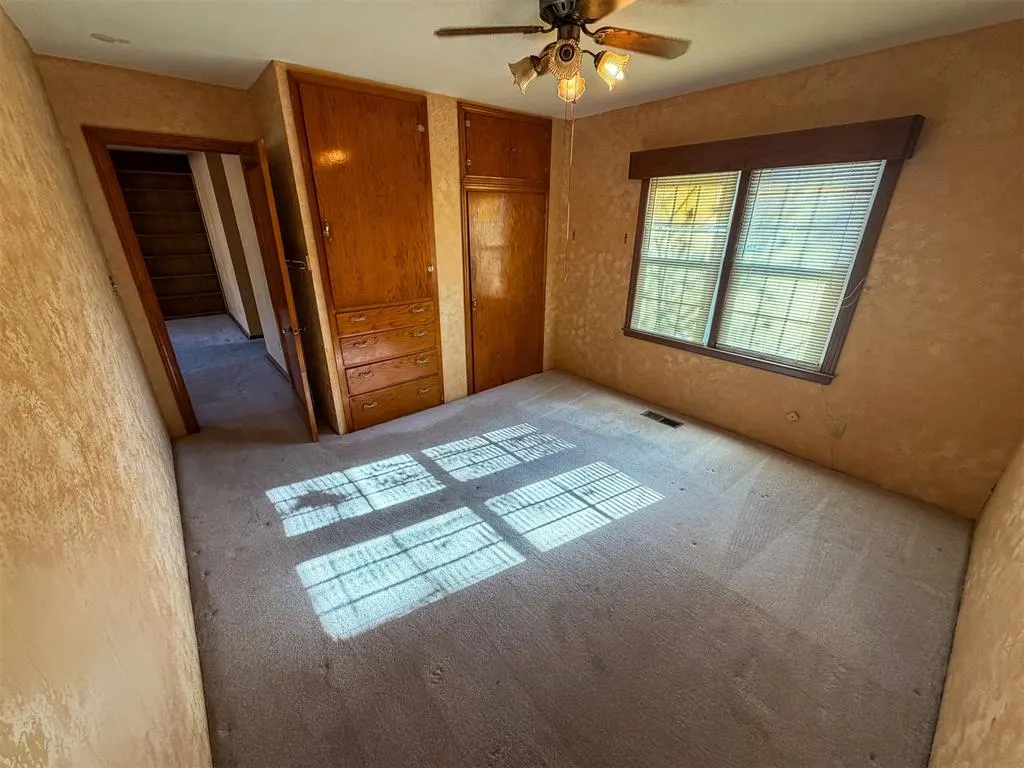 Photo 7 — 349 E Olive Avenue, Enid, OK 73701