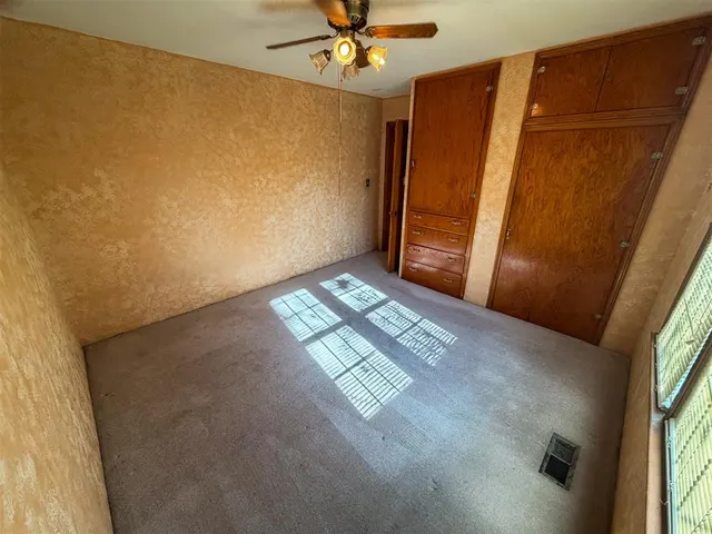 Photo 8 — 349 E Olive Avenue, Enid, OK 73701