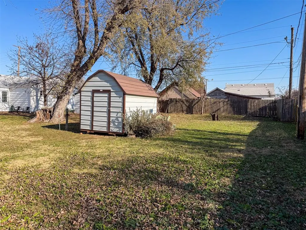 Photo 25 — 349 E Olive Avenue, Enid, OK 73701