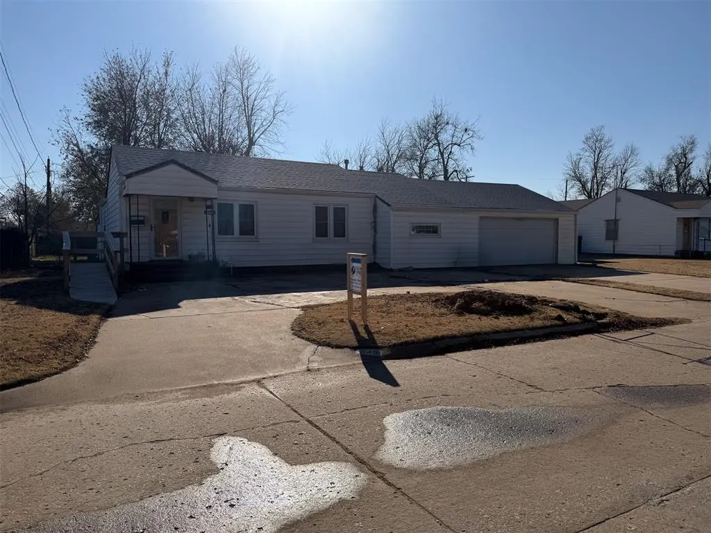 Photo 33 — 349 E Olive Avenue, Enid, OK 73701