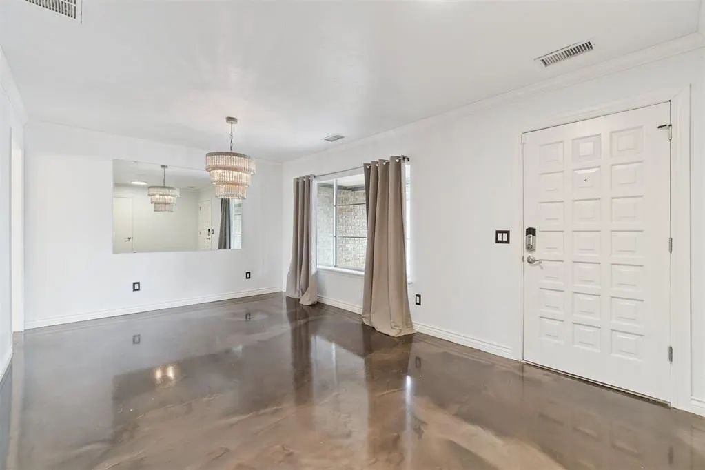 Photo 7 — 2332 NW 112th Terrace, Oklahoma City, OK 73120