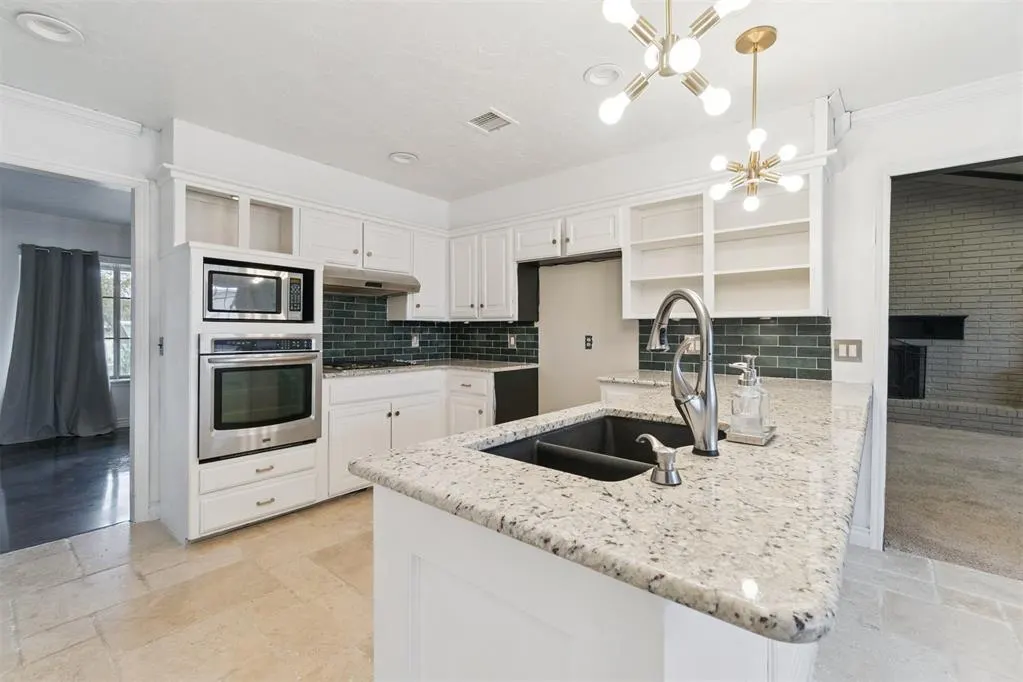 Photo 9 — 2332 NW 112th Terrace, Oklahoma City, OK 73120
