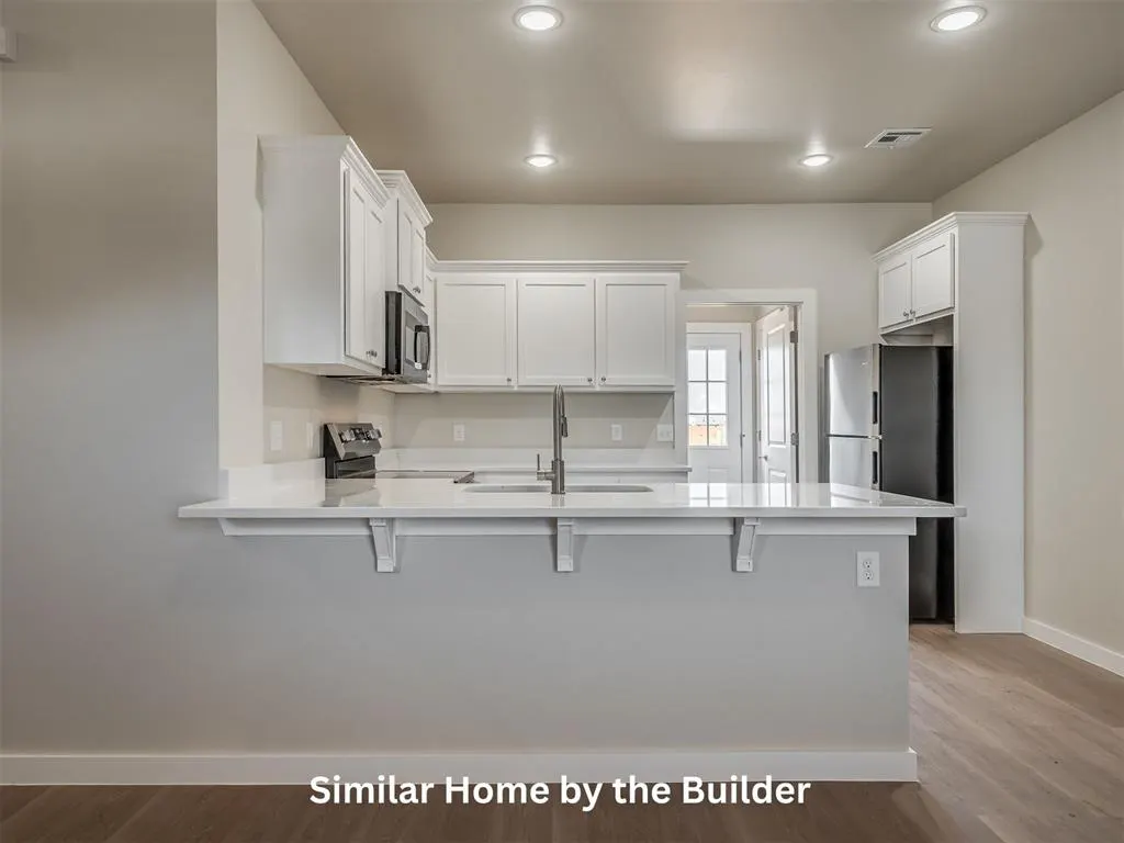 Photo 10 — 122 Sterling Drive, Chickasha, OK 73018