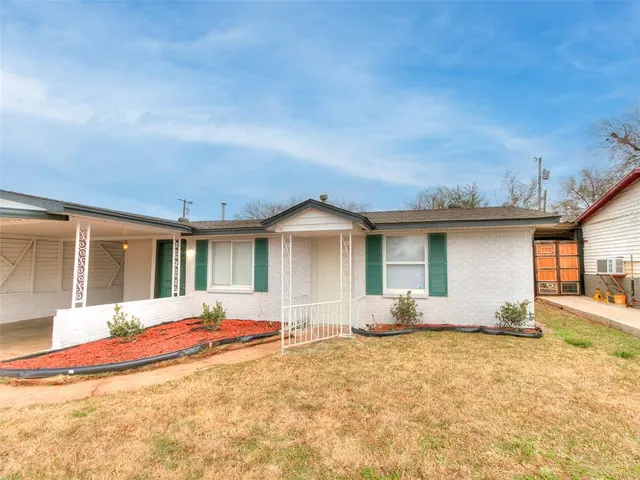 Photo 3 — 3905 Del Road, Del City, OK 73115