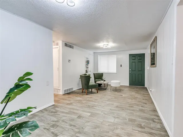 Photo 6 — 3905 Del Road, Del City, OK 73115