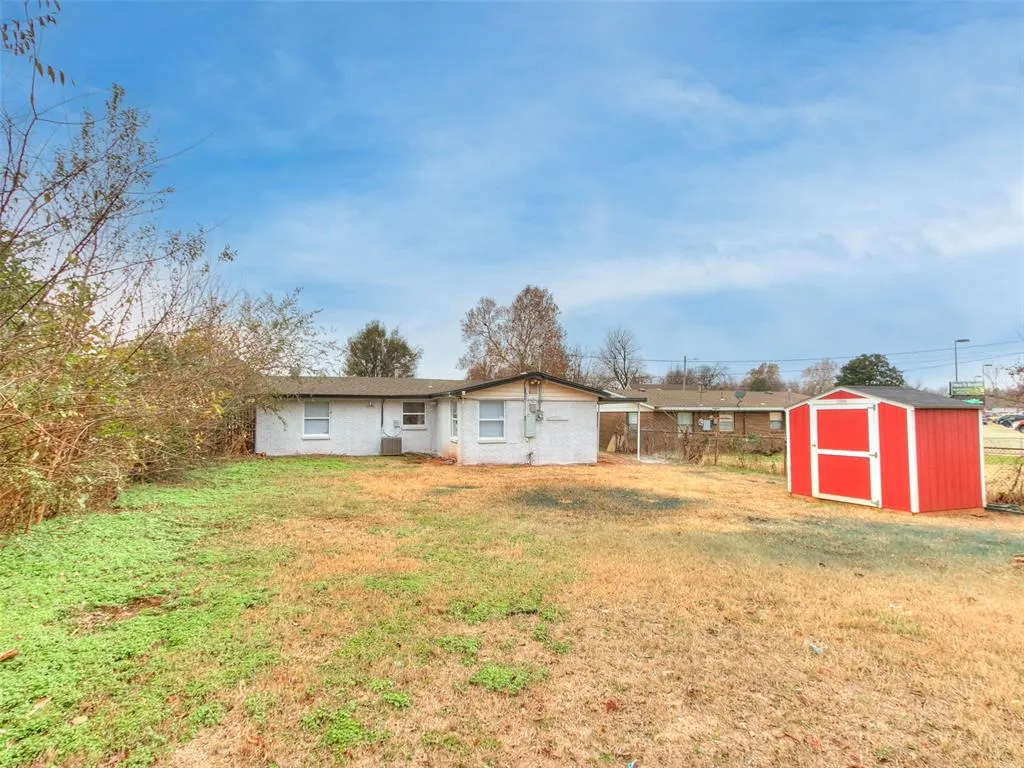 Photo 12 — 3905 Del Road, Del City, OK 73115