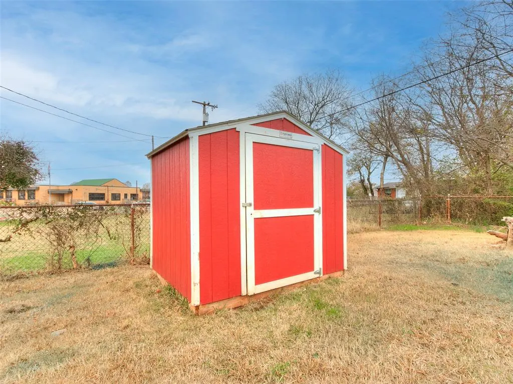 Photo 15 — 3905 Del Road, Del City, OK 73115