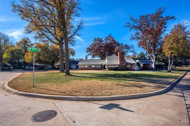 Photo 2 — 2116 NW 59th Circle, Oklahoma City, OK 73112
