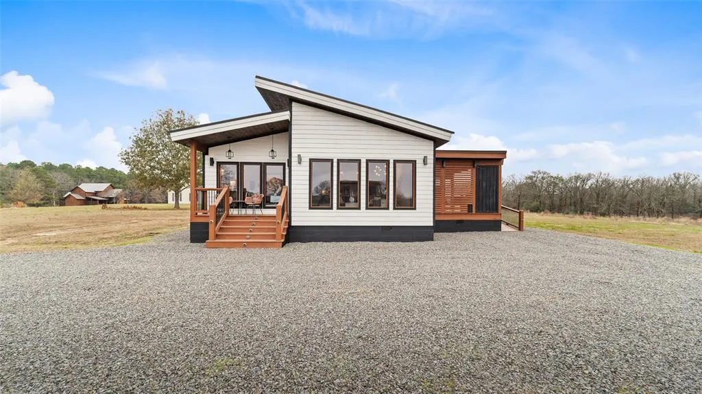 Front exterior — 66 Hickory Springs Trail, Broken Bow, OK 74728