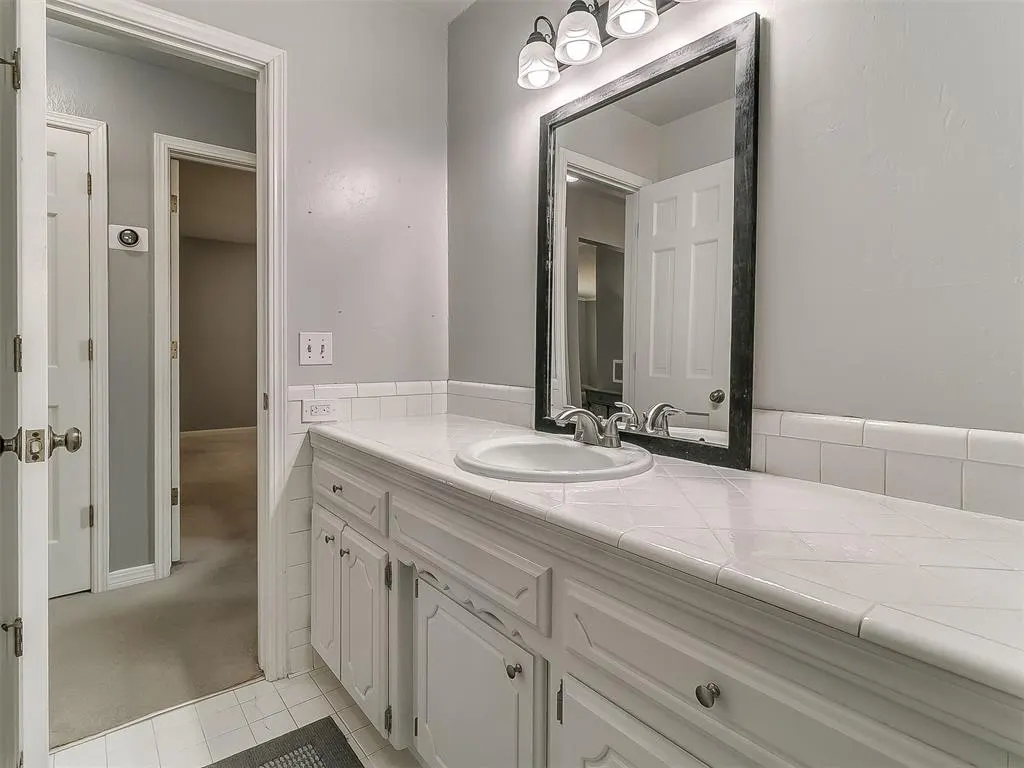 Photo 22 — 4312 N Grove Avenue, Warr Acres, OK 73122