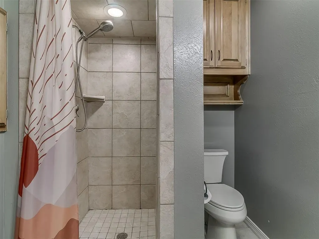 Photo 27 — 4312 N Grove Avenue, Warr Acres, OK 73122