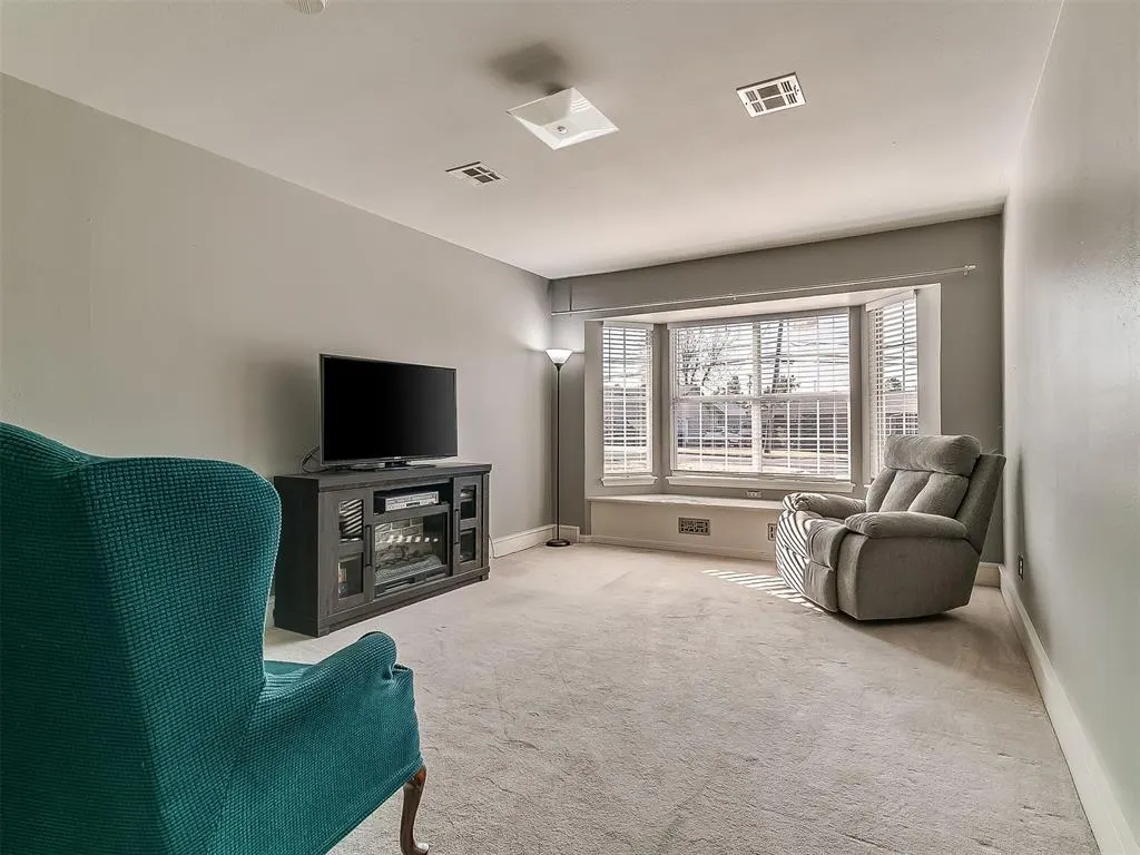 Photo 28 — 4312 N Grove Avenue, Warr Acres, OK 73122