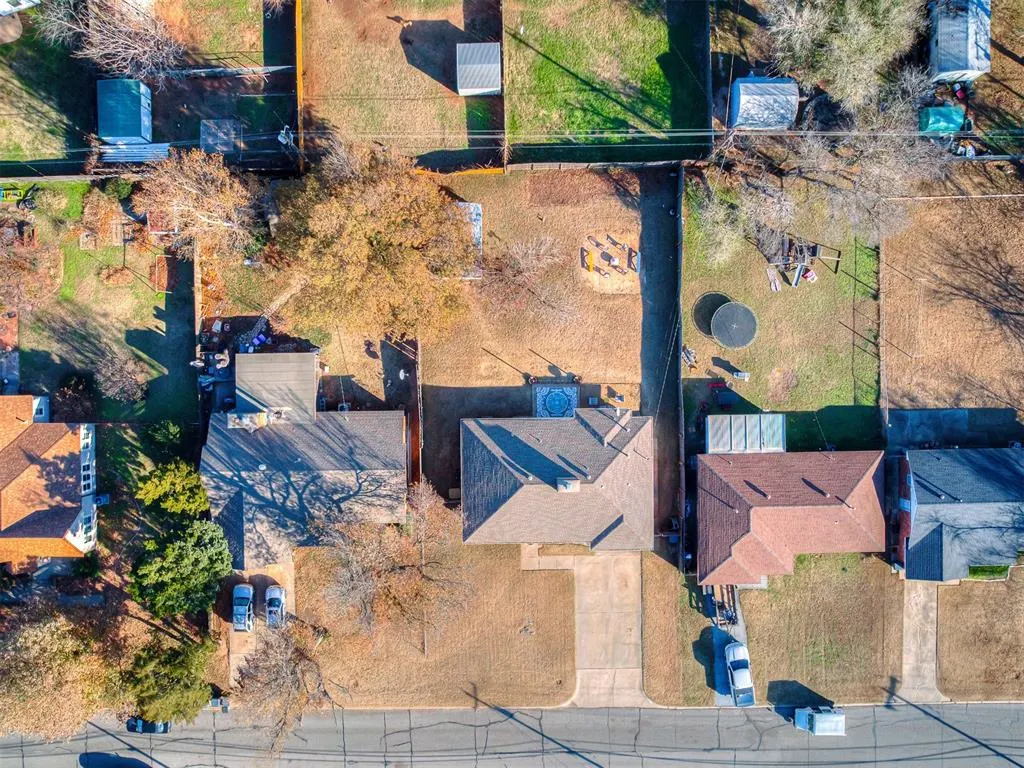 Photo 39 — 4312 N Grove Avenue, Warr Acres, OK 73122