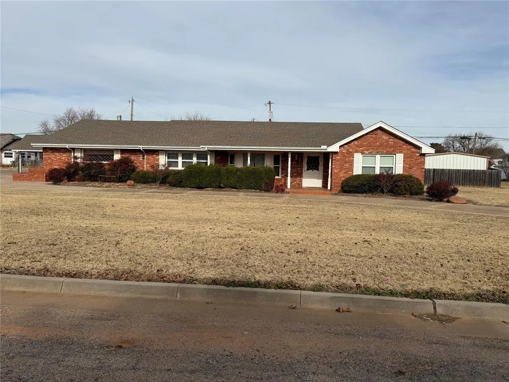 Front exterior — 705 E Whitmer, Sentinel, OK 73664