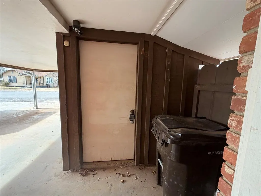 Photo 9 — 705 E Whitmer, Sentinel, OK 73664