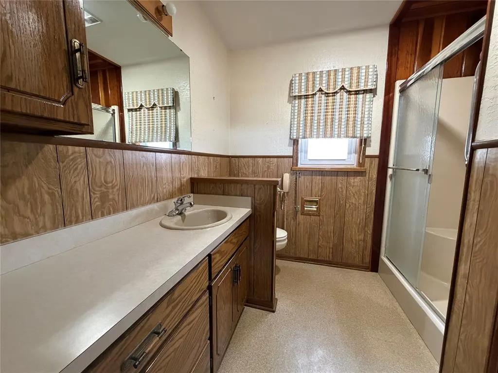 Photo 14 — 705 E Whitmer, Sentinel, OK 73664