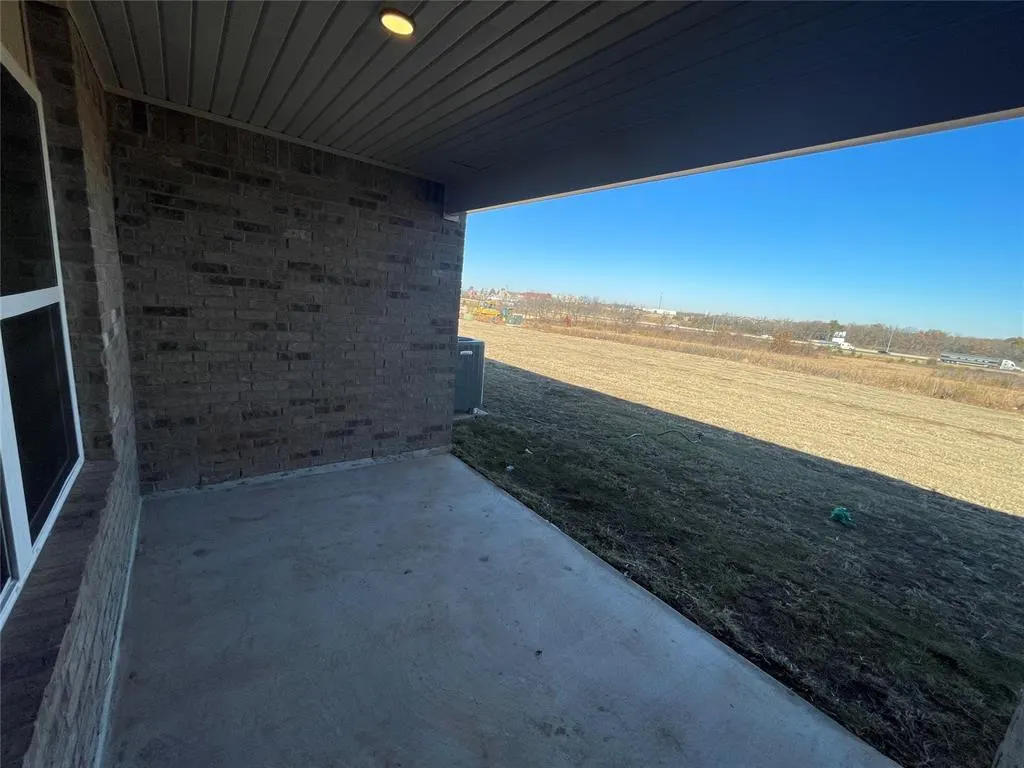 Photo 2 — 1406 Madison Avenue, Shawnee, OK 74804