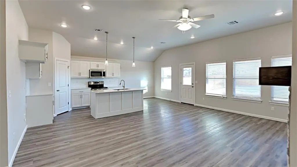 Photo 5 — 485 Hardesty Drive, Shawnee, OK 74804