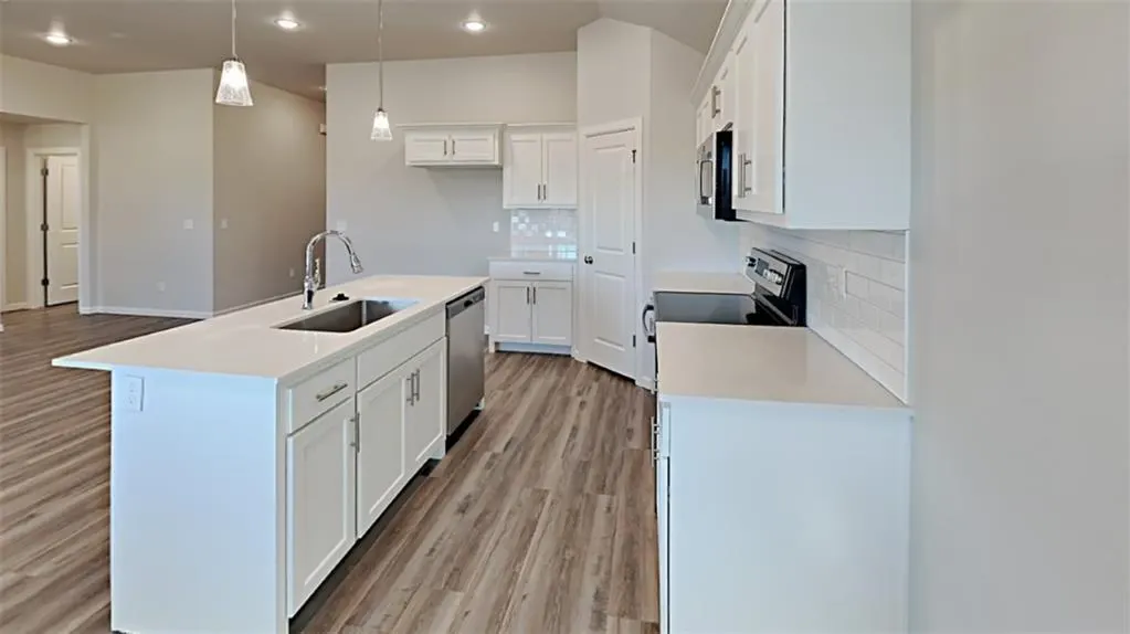 Photo 7 — 485 Hardesty Drive, Shawnee, OK 74804