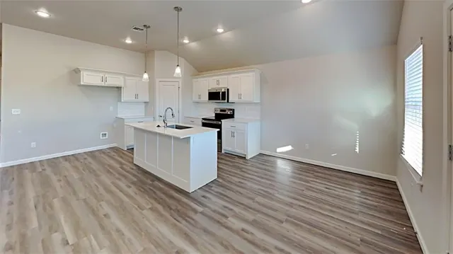 Photo 8 — 485 Hardesty Drive, Shawnee, OK 74804