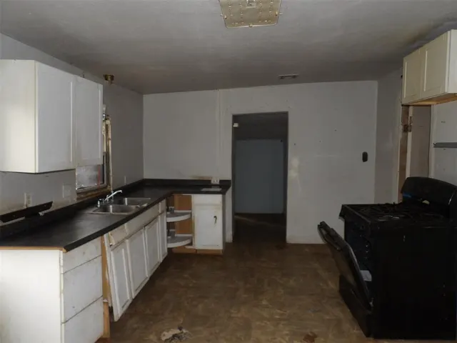 Photo 3 — 316 SW 42nd Street, Oklahoma City, OK 73109