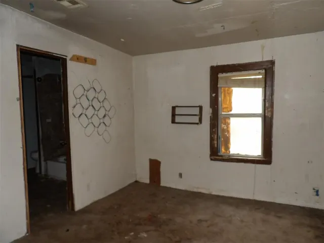 Photo 4 — 316 SW 42nd Street, Oklahoma City, OK 73109
