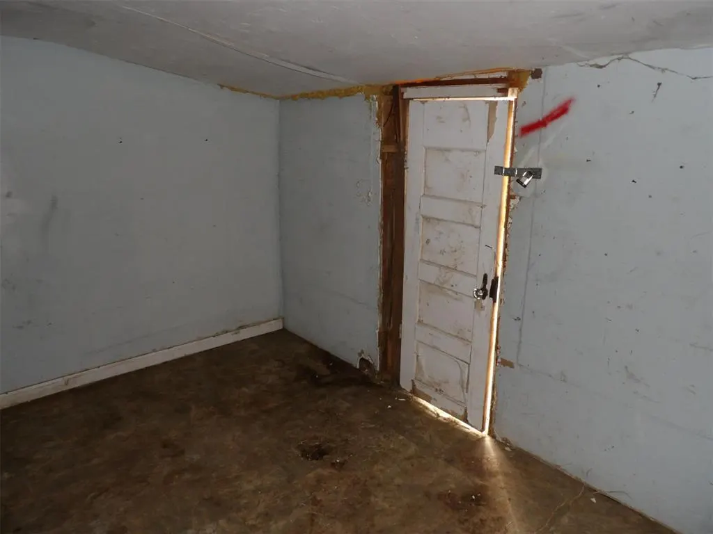 Photo 8 — 316 SW 42nd Street, Oklahoma City, OK 73109