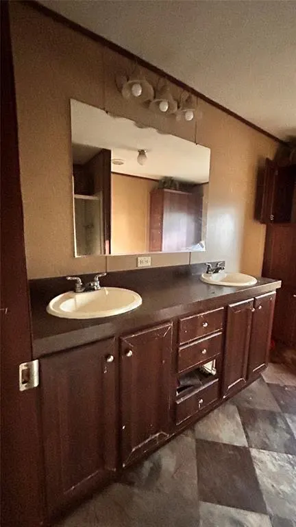 Photo 17 — 2361 County Road 1370, Blanchard, OK 73010