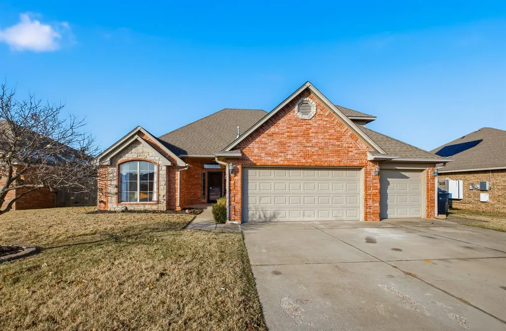 Front exterior — 2001 Breakers West Boulevard, Oklahoma City, OK 73128