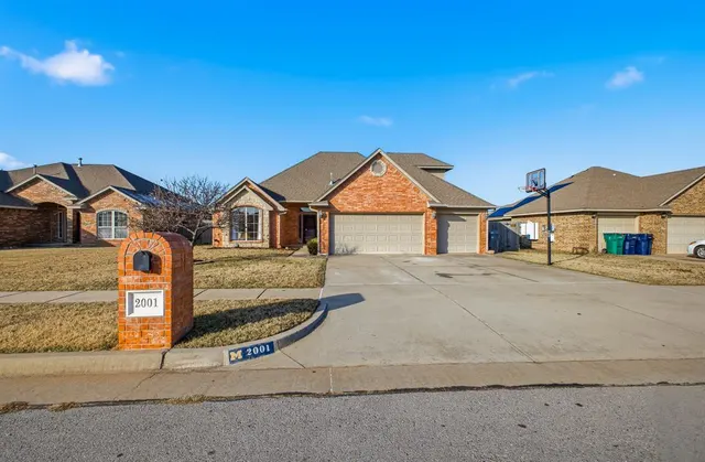 Photo 2 — 2001 Breakers West Boulevard, Oklahoma City, OK 73128