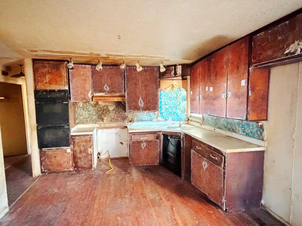 Photo 3 — 1412 Houston Street, Durant, OK 74701