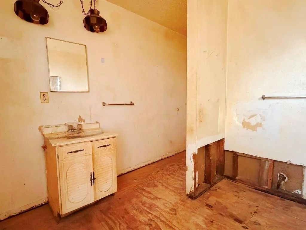Photo 10 — 1412 Houston Street, Durant, OK 74701