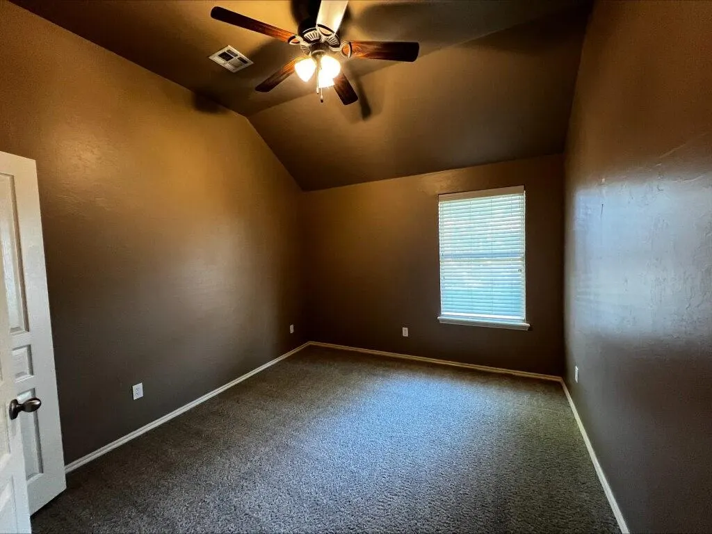 Photo 15 — 13111 Red Oak Drive, Choctaw, OK 73020