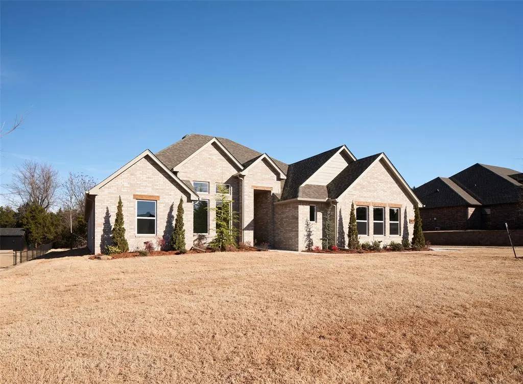 Photo 2 — 9217 SW 92nd Street, Mustang, OK 73064