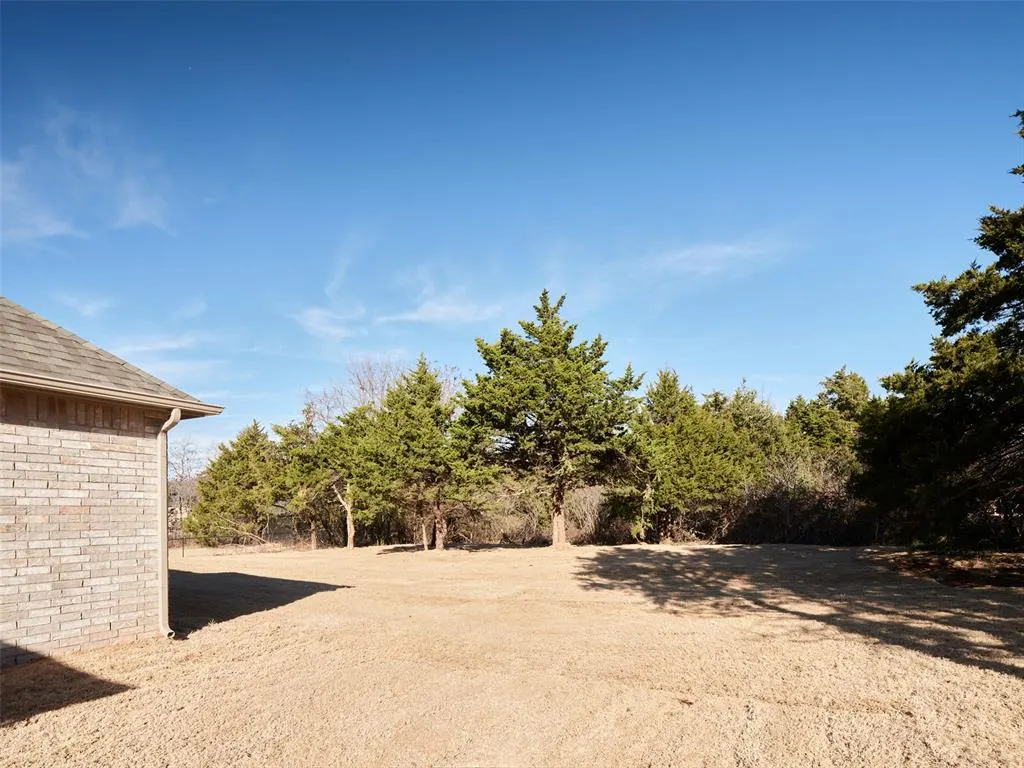 Photo 5 — 9217 SW 92nd Street, Mustang, OK 73064