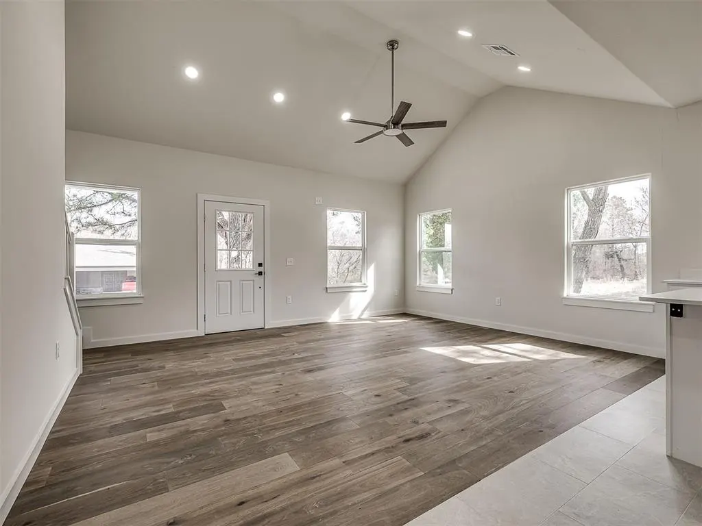 Photo 5 — 1701 E McGill Circle, Eufaula, OK 74432