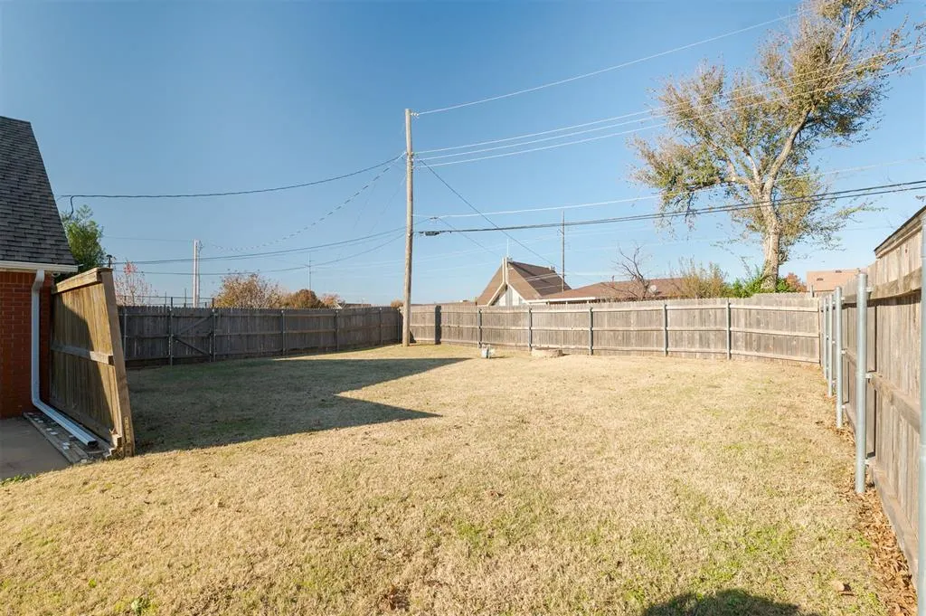 Photo 48 — 10820 N Victoria Place, Oklahoma City, OK 73120