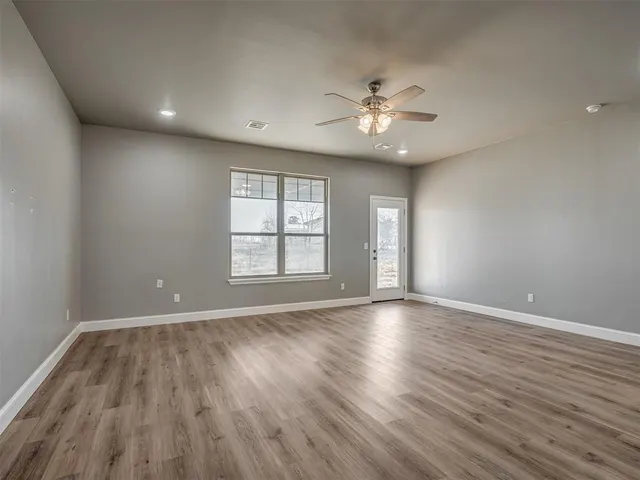 Photo 7 — 2316 COUNTY ROAD 1329, Blanchard, OK 73010