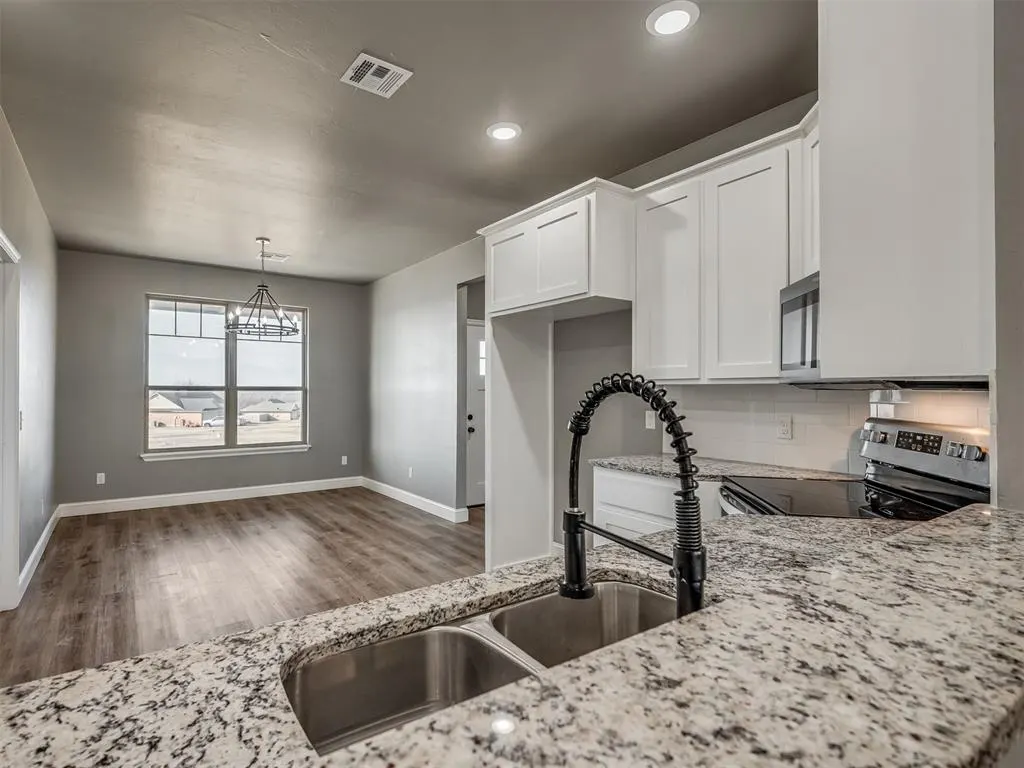 Photo 11 — 2316 COUNTY ROAD 1329, Blanchard, OK 73010