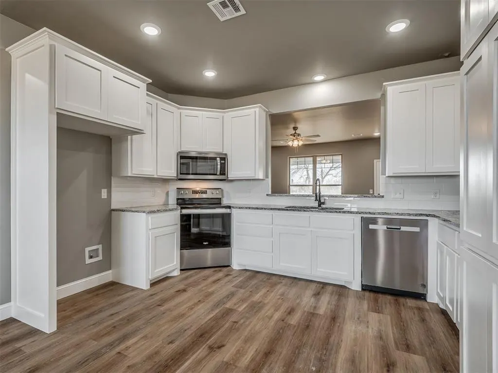 Photo 13 — 2316 COUNTY ROAD 1329, Blanchard, OK 73010