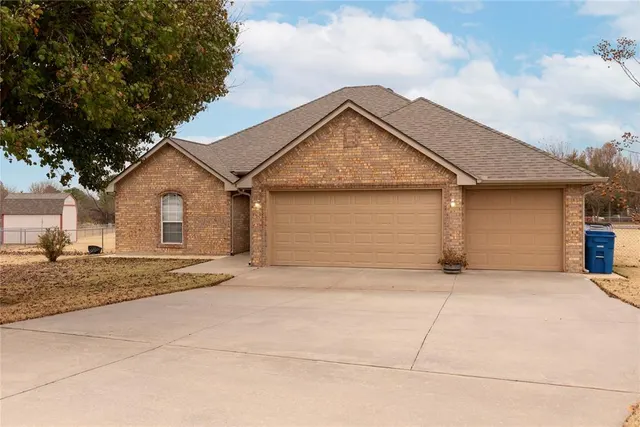 Photo 2 — 1760 SE 5th Street, Newcastle, OK 73065