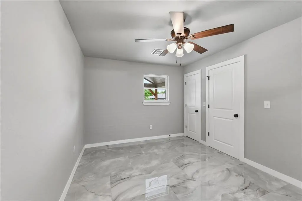 Photo 15 — 332 NW 86th Street, Oklahoma City, OK 73114