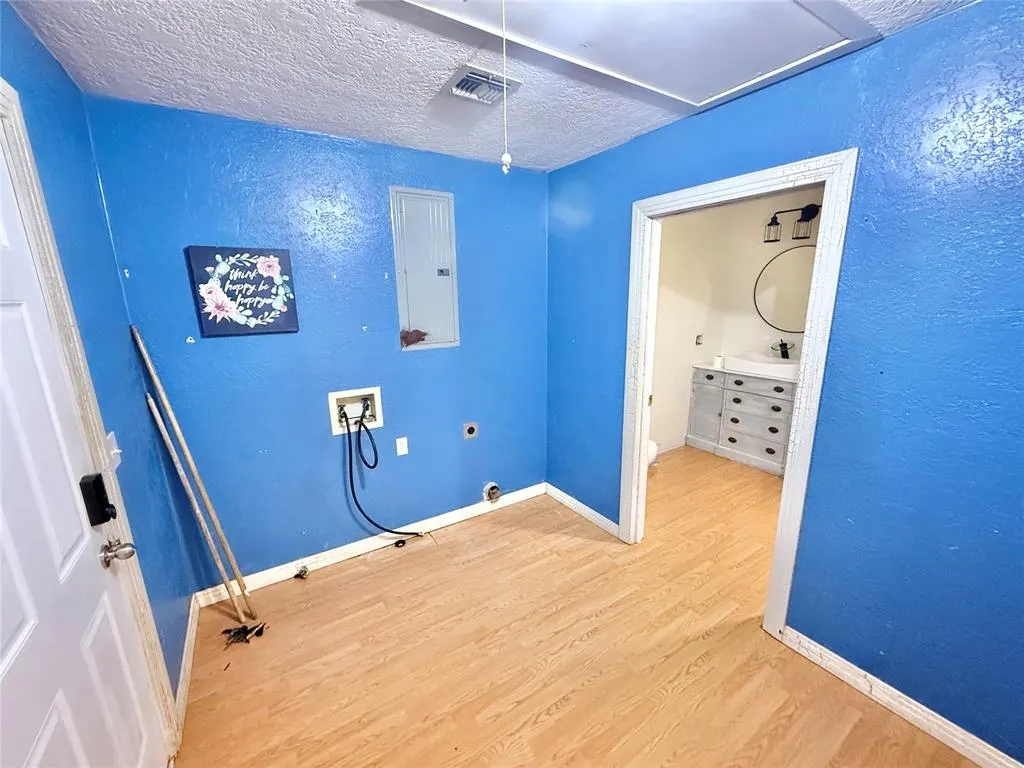 Photo 10 — 509 Cottage Grove Street, Granite, OK 73547