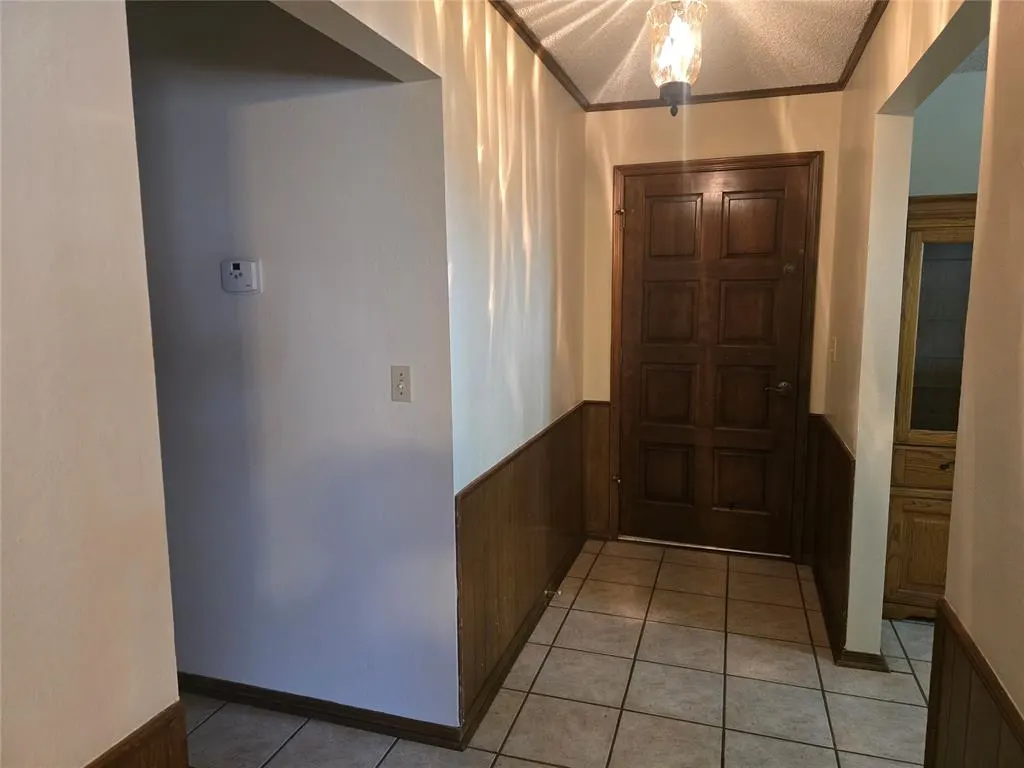 Photo 8 — 610 S 4th Street, Tecumseh, OK 74873