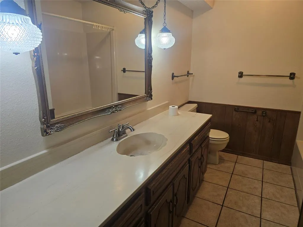 Photo 11 — 610 S 4th Street, Tecumseh, OK 74873