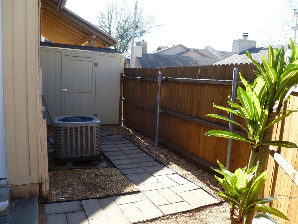 Photo 5 — 9648 hefner village Boulevard, Oklahoma City, OK 73162