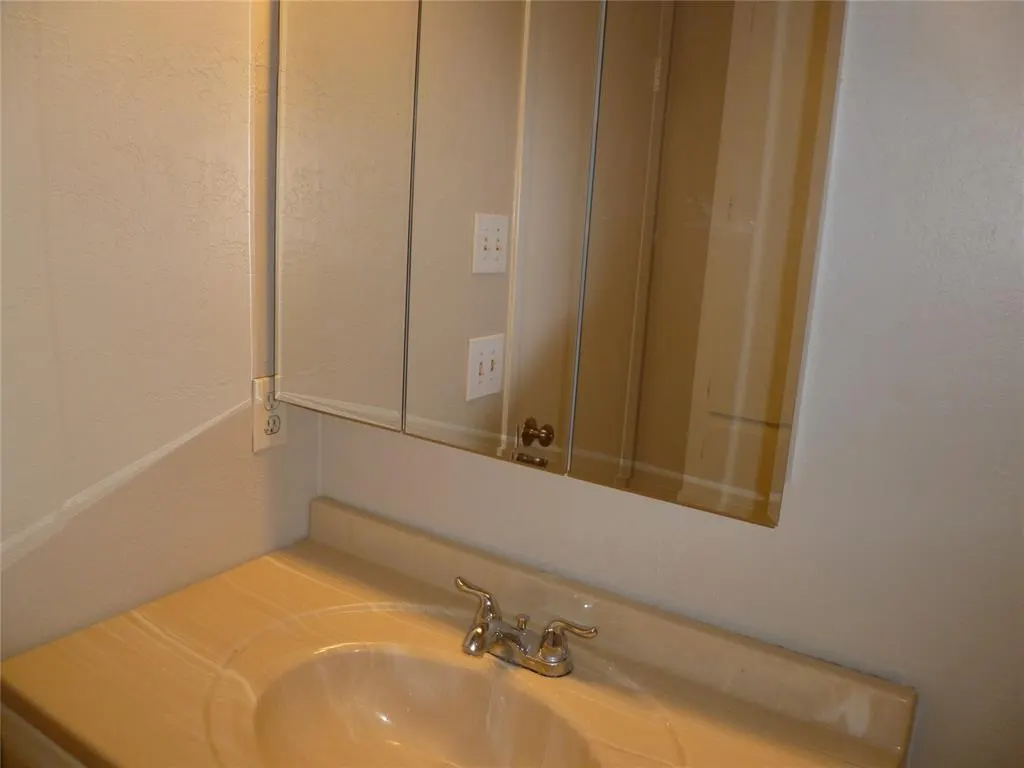 Photo 19 — 9648 hefner village Boulevard, Oklahoma City, OK 73162